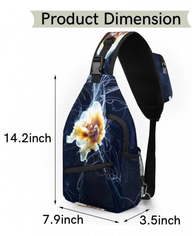 Jelly Fish Aquarium Sling Bag Adjustable Sling Backpack Crossbody Shoulder Backpack Anti-theft Rope Chest Shoulder Daypack fo...